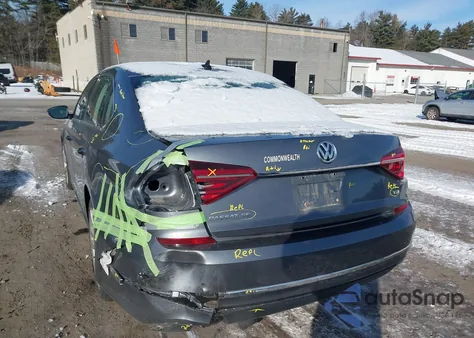 2018 Volkswagen Passat 2.0T Se из США, поврежденный, VIN 1VWBA7A37JC042993